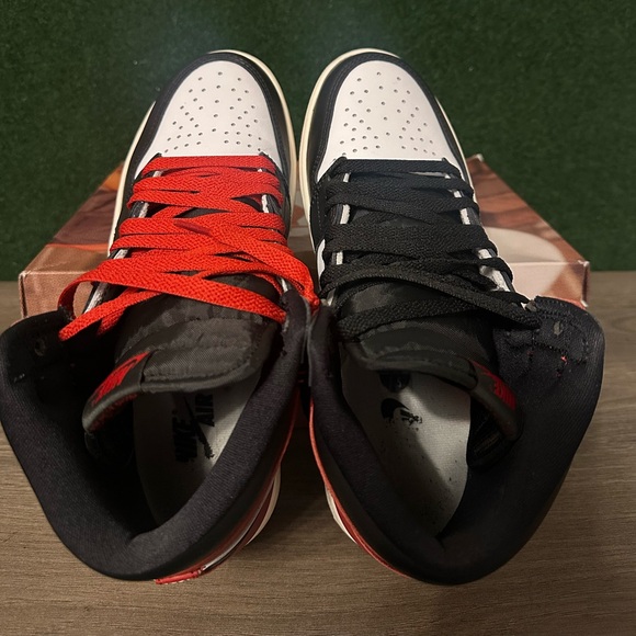 Jordan 1 Retro High ‘Black Toe Reimagined’ Size 8.5 - Picture 6 of 12